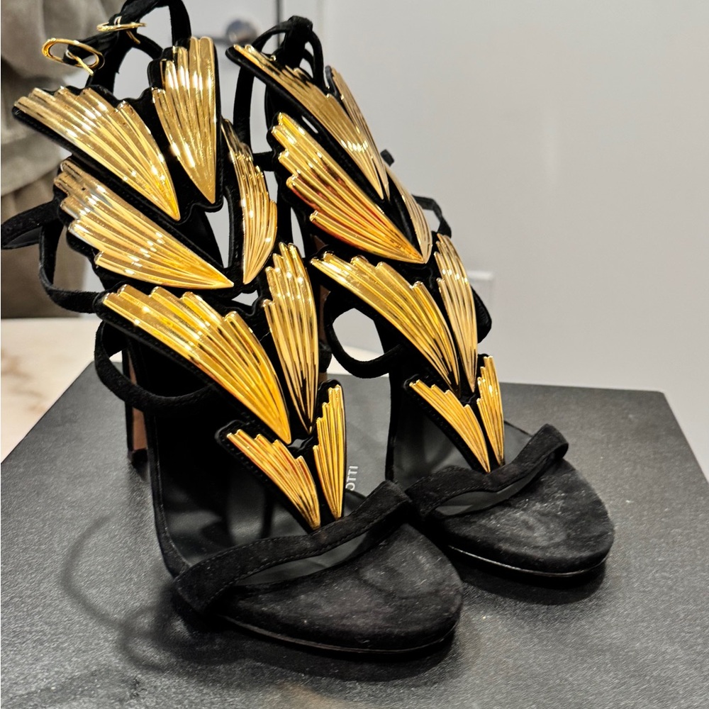 Giuseppe Zanotti Black Heels with Gold Accents - Picture 7 of 9
